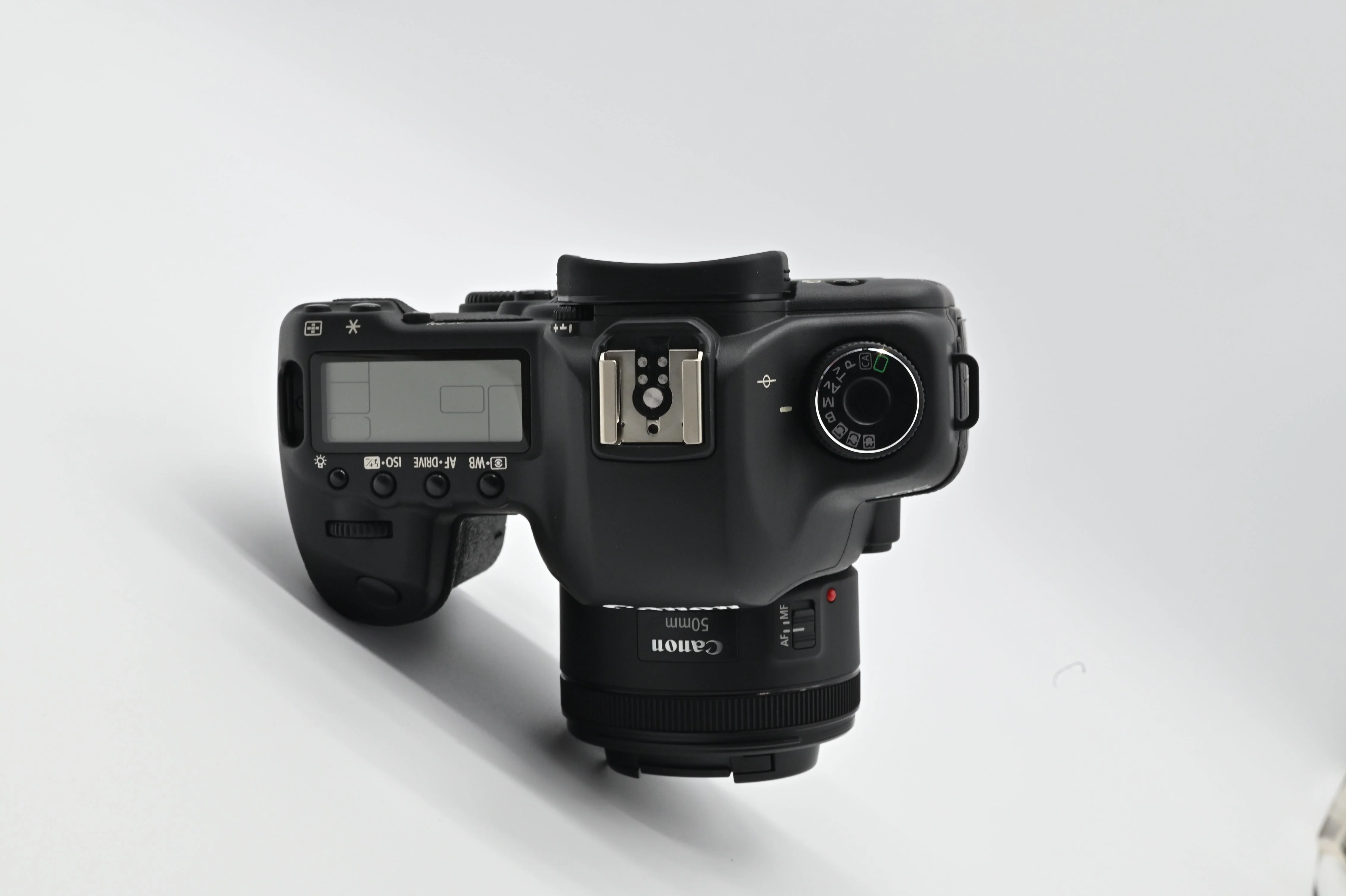 Canon 5D Mark II with 50mm lens f1:8 STM lens (Used) - Image 2