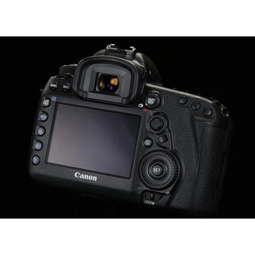 Canon 5D Mark IV with 24-105mm f/4L IS USM lens - Image 14