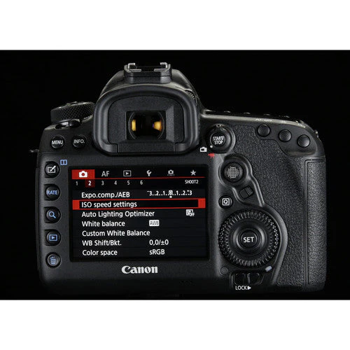 Canon 5D Mark IV with 24-105mm f/4L IS USM lens - Image 16