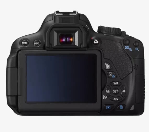 Canon 650D with 18-55mm lens (Used) - Image 2