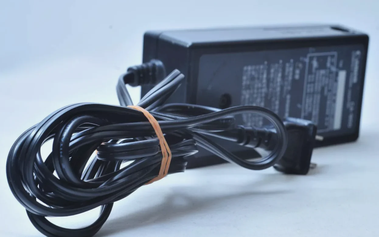 Canon CA-900 Power Adapter (Used) - Image 2