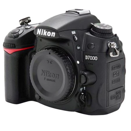Nikon D7000 with 18-55 mm VR Lens - Image 6