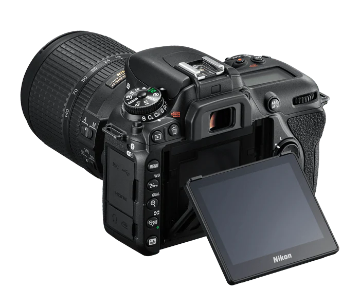 Nikon D7500 DSLR Camera with 18-140mm Lens - Image 4