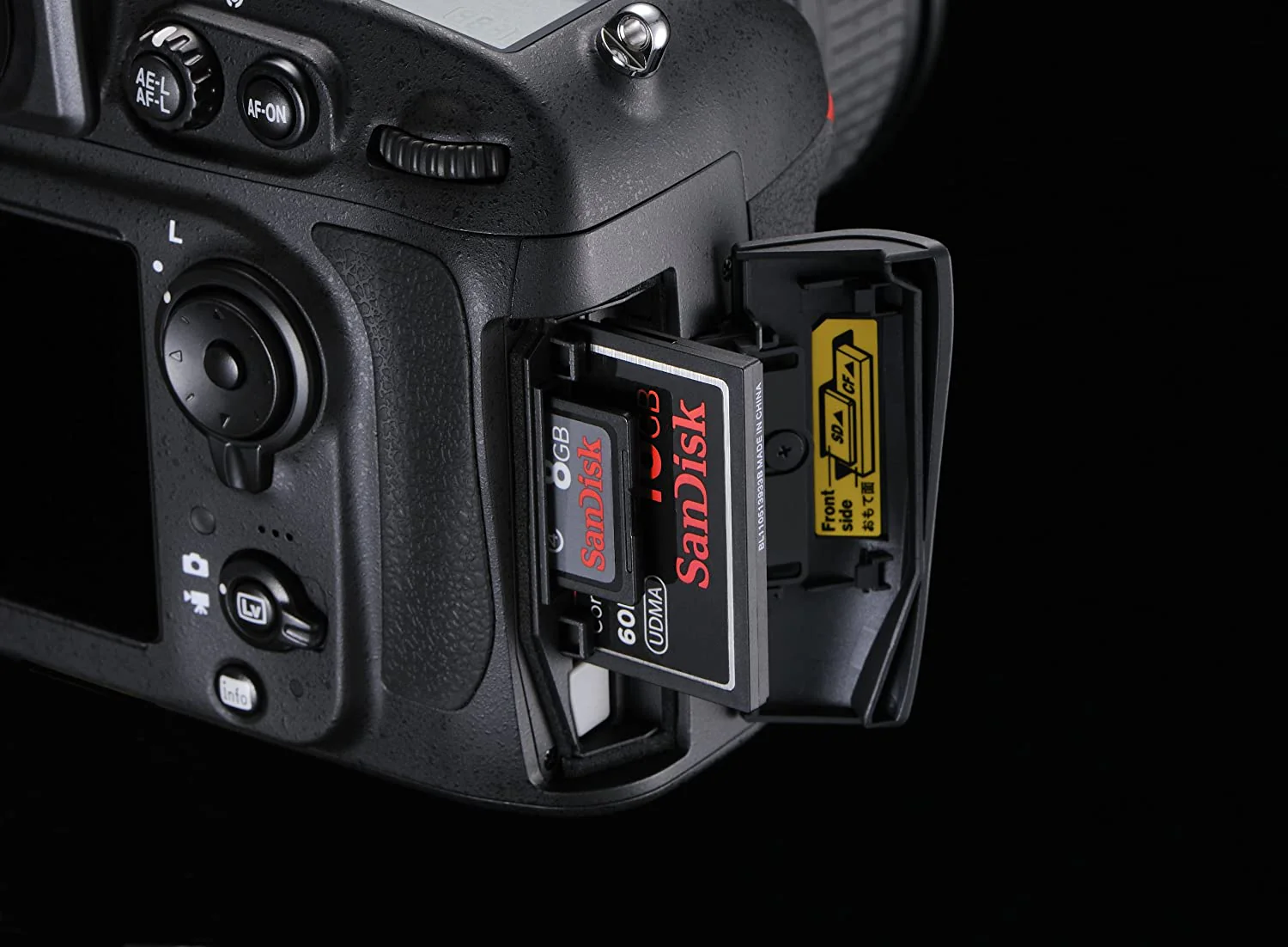 Nikon D800 36.3 MP CMOS FX-Format Digital SLR Camera with 18-55mm Lens (Used) - Image 5