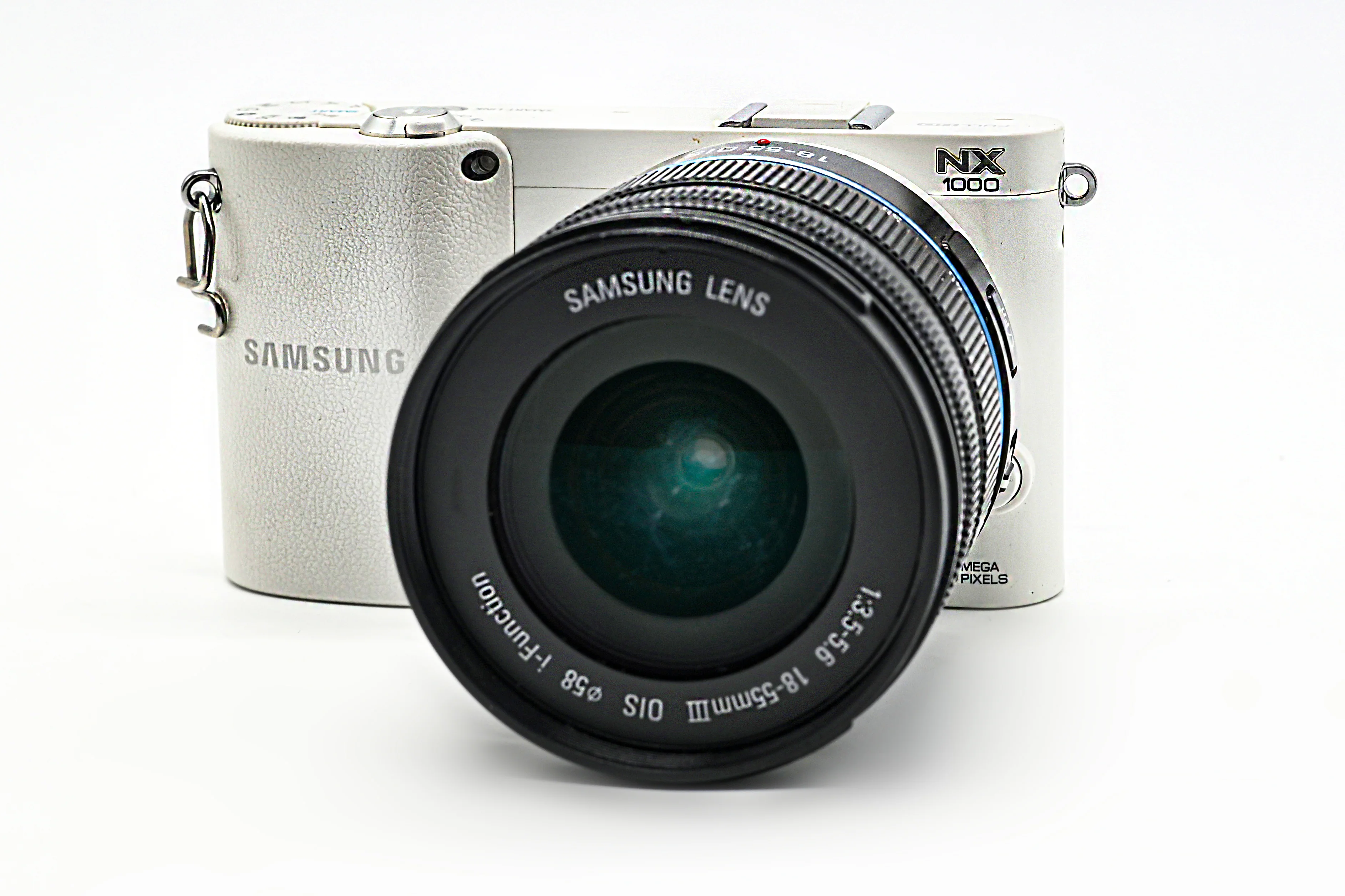 Used: Samsung NX1000 Mirrorless Wi-Fi Digital Camera with 20-50mm Lens