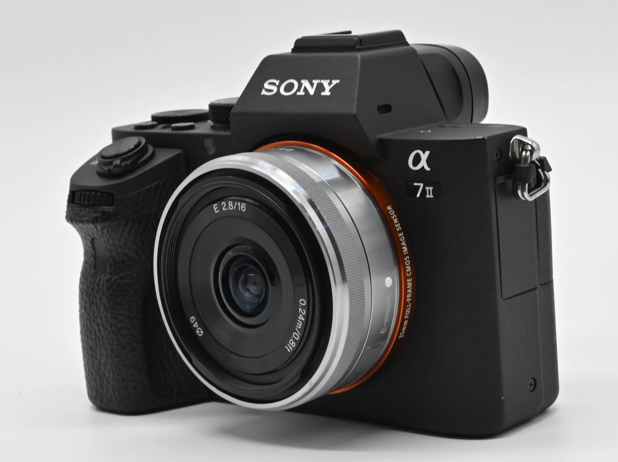 Sony Alpha a7 II with 16-50mm Lens Kit - Image 2