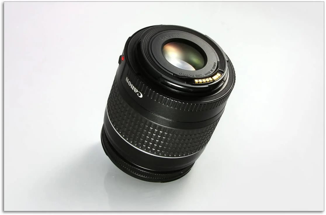 Used: Canon Zoom Wide Angle-Telephoto EF 28-80mm f/3.5-5.6 II Autofocus Lens - Image 2