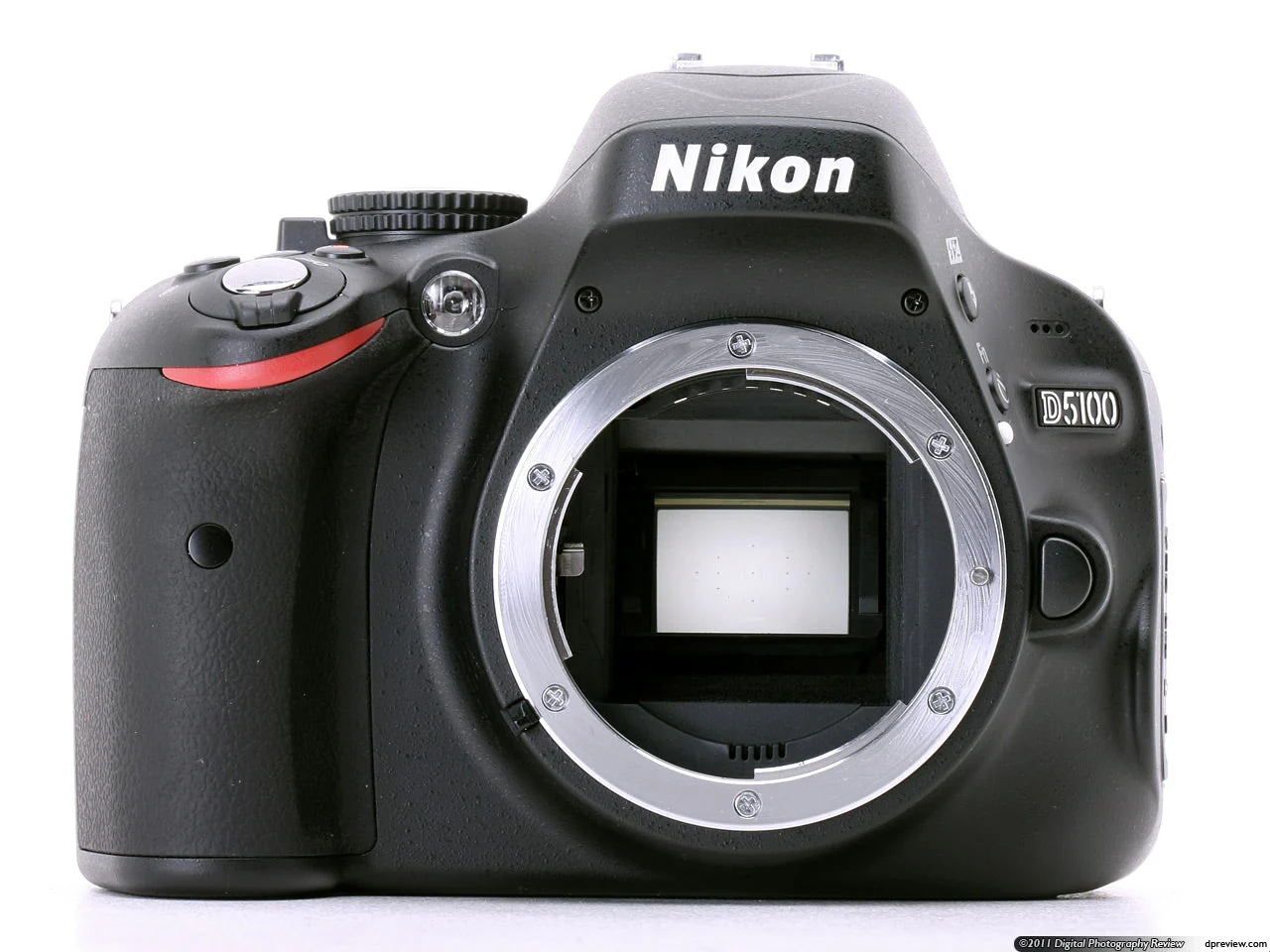 Nikon D5100 with 18-55mm VR Lens - Image 2